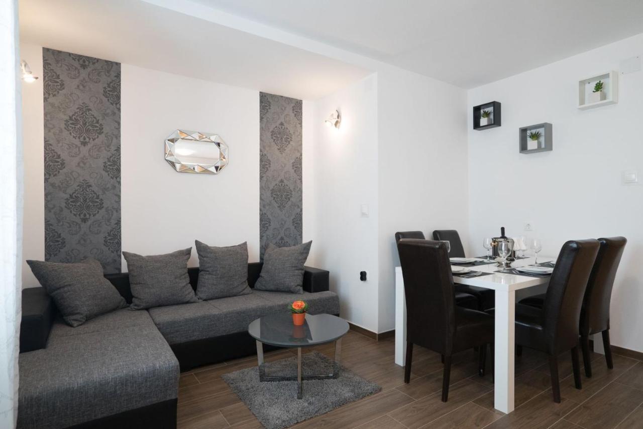 Apartment Anteo Free Parking Split Buitenkant foto