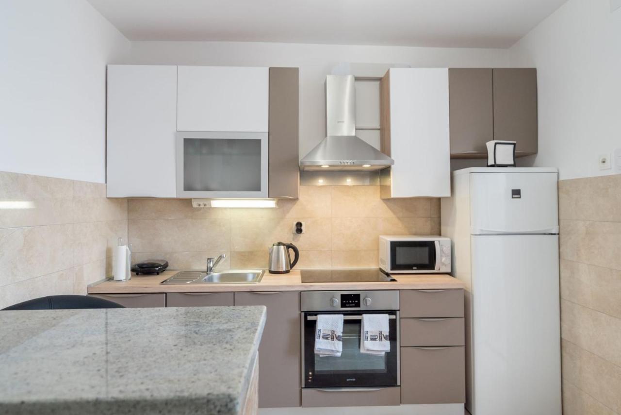 Apartment Anteo Free Parking Split Buitenkant foto