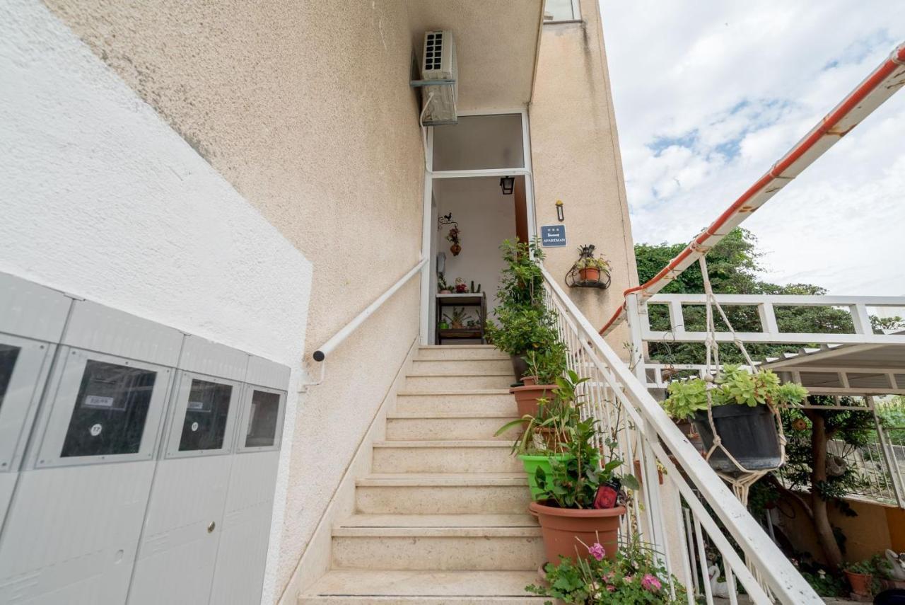 Apartment Anteo Free Parking Split Buitenkant foto