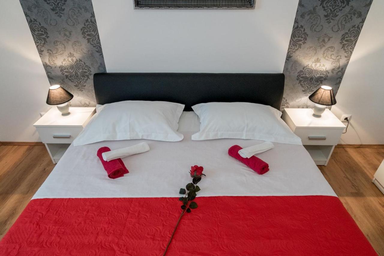 Apartment Anteo Free Parking Split Buitenkant foto