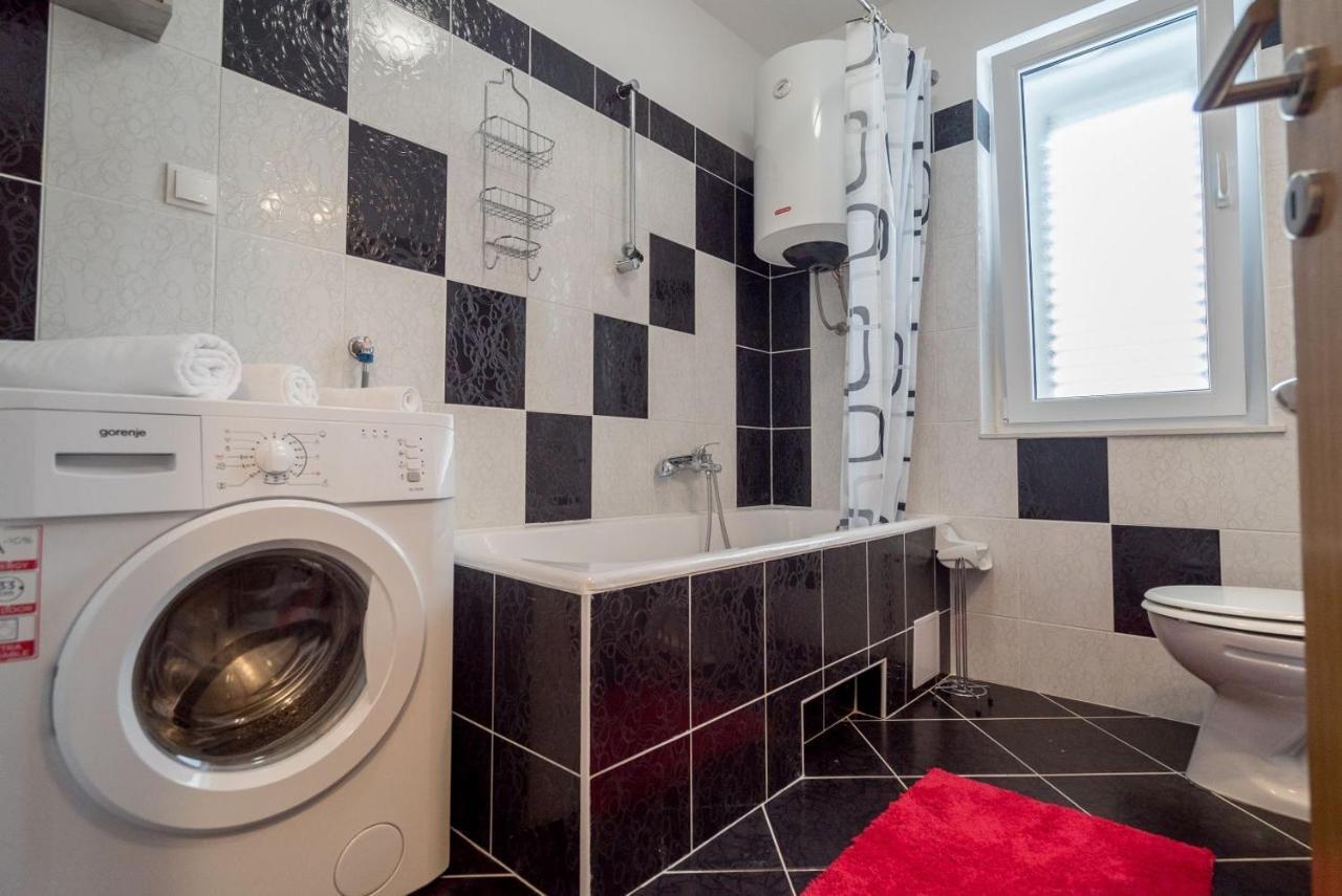 Apartment Anteo Free Parking Split Buitenkant foto