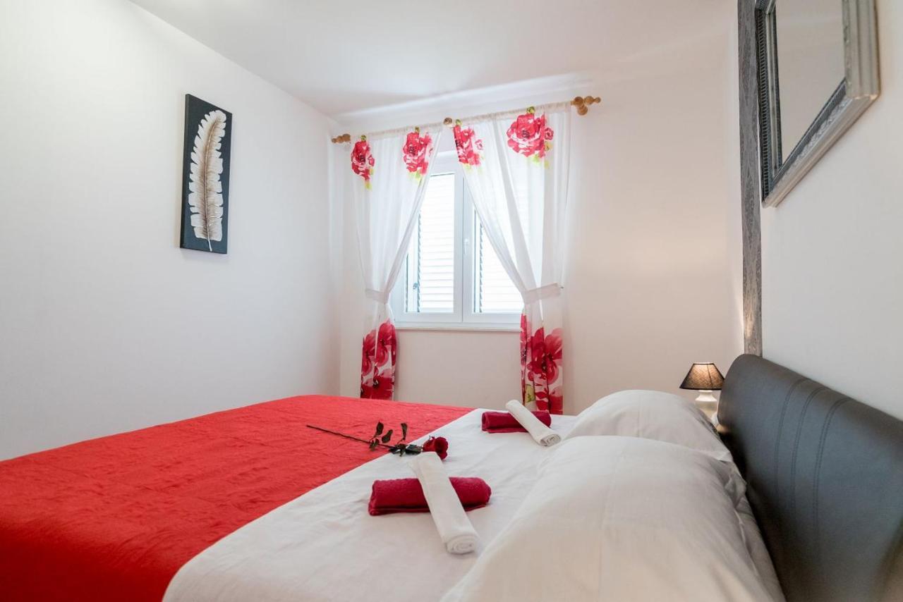 Apartment Anteo Free Parking Split Buitenkant foto