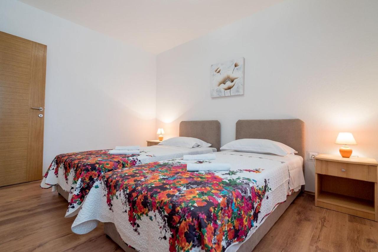 Apartment Anteo Free Parking Split Buitenkant foto