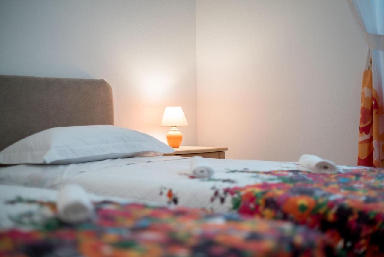 Apartment Anteo Free Parking Split Buitenkant foto