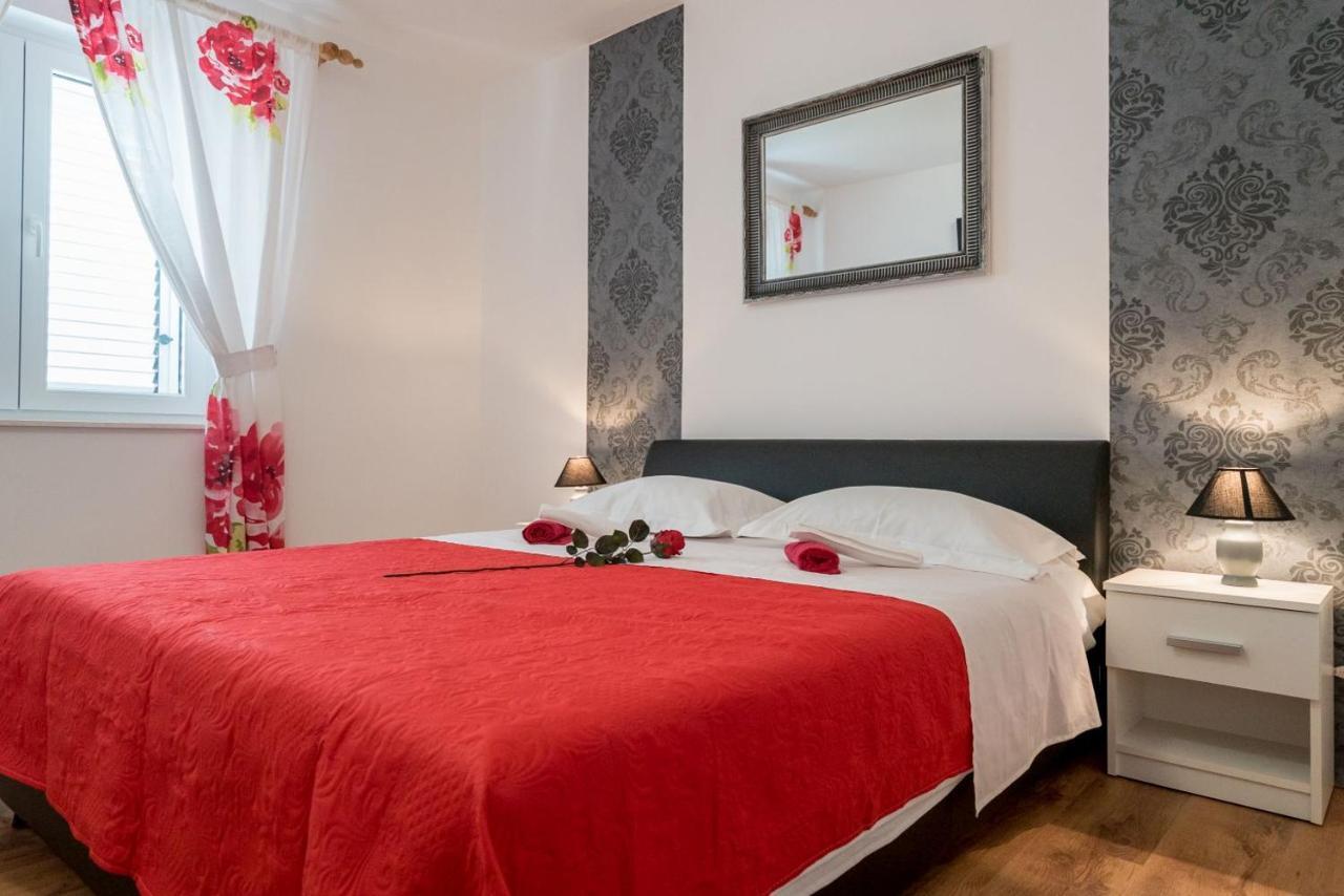 Apartment Anteo Free Parking Split Buitenkant foto