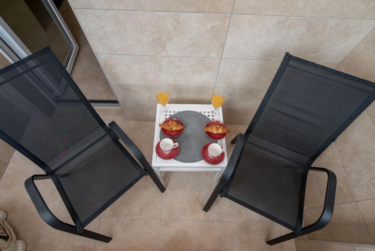 Apartment Anteo Free Parking Split Buitenkant foto